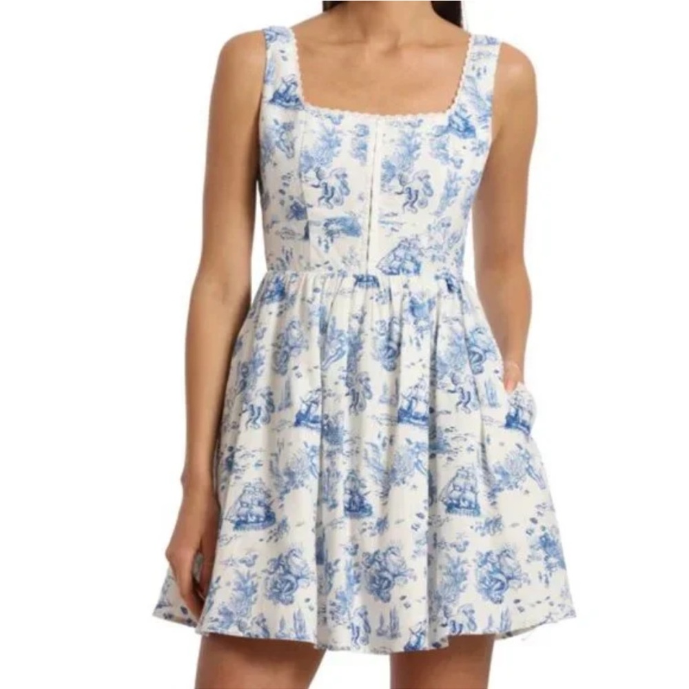 Avec Les Filles White & Blue Toile Print Square-Neck Sundress